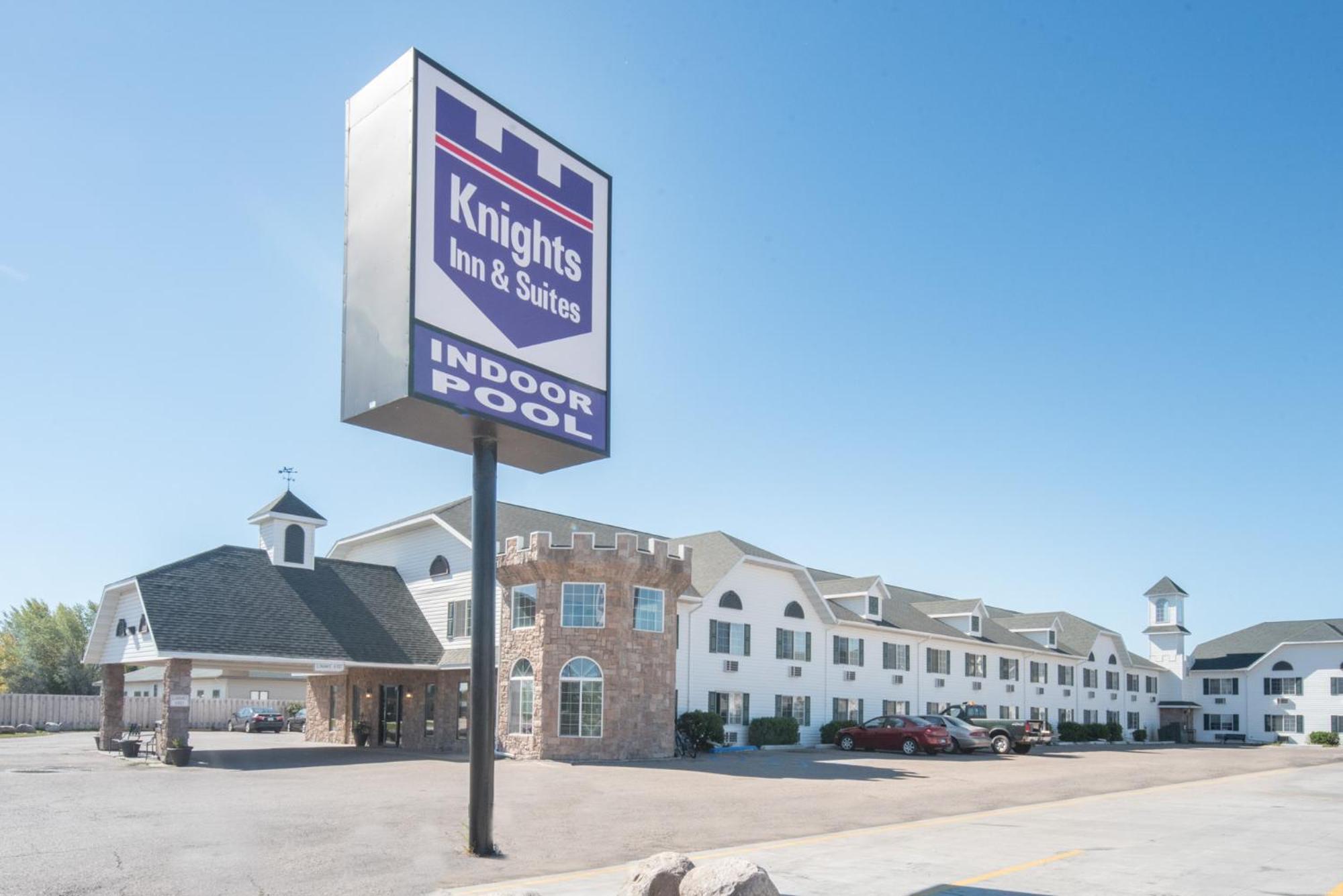 Knights Inn And Suites - Гранд-Форкс Экстерьер фото
